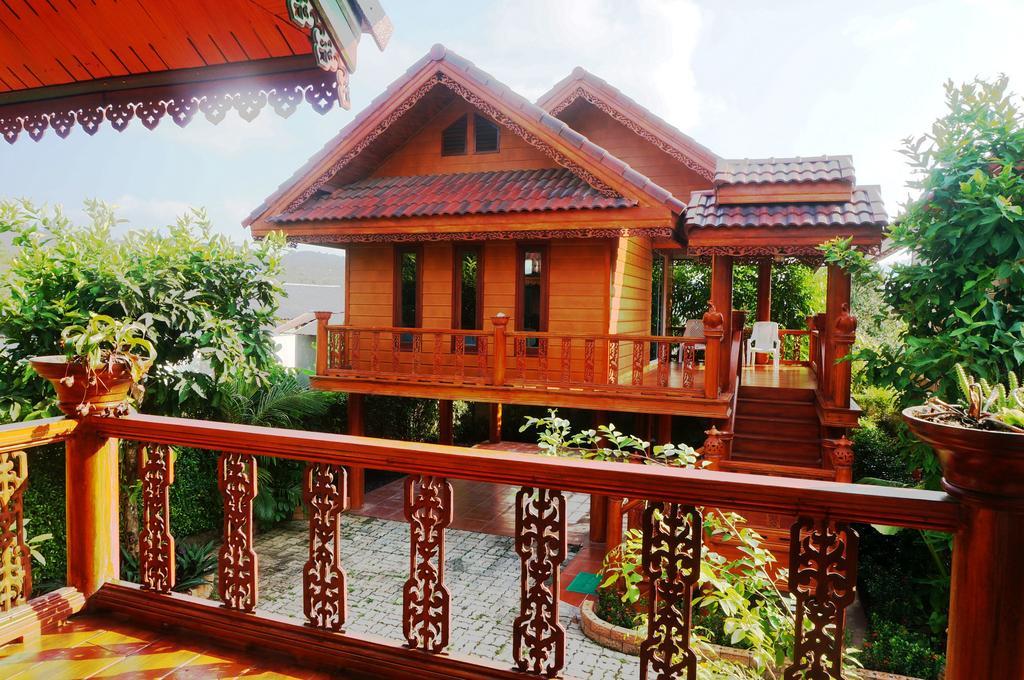 Ruen Tai Boutique Villa Phuket Kültér fotó