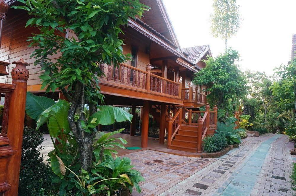 Ruen Tai Boutique Villa Phuket Kültér fotó